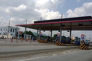 Để tiếp tục thu phí trên Quốc lộ 51, BVEC phải nộp đủ vốn chủ sở hữu theo quy định hợp đồng trước ngày 31/5/2016. Ảnh: Anh Minh