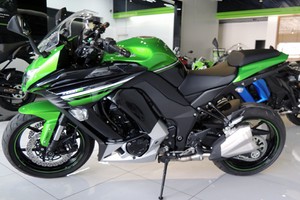 Kawasaki Z1000SX giá 409 triệu đồng cho dân chơi Việt Nam