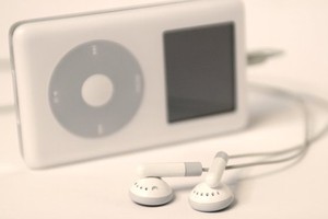  Máy nghe nhạc iPod cổ được bán giá hàng nghìn USD
