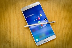 20 smartphone tốt nhất giữa năm 2016