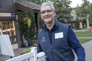 Tim Cook có thói quen thức dậy rất sớm. Ảnh: WSJ