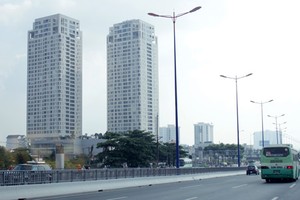 Không cân nhắc kỹ lưỡng về khả năng tài chính và mập mờ về uy tín, năng lực của chủ đầu tư là những sai lầm phổ biến nhất người mua nhà đang gặp phải. Ảnh: Vũ Lê