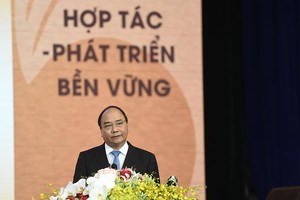 Thủ tướng Nguyễn Xuân Phúc: Chính phủ cũng như bản thân tôi đặt kỳ vọng Long An sẽ vươn mình trở thành một trong những đầu tàu kinh tế mạnh nhất cả nước trong nhiệm kỳ này - Ảnh: VGP/Quang Hiếu