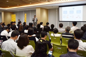 Hội thảo “Cơ hội đầu tư tại thị trường chứng khoán Việt Nam” vừa được Maybank Kim Eng tổ chức tại  Bangkok ngày 3/11