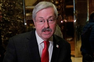 Thống đốc Terry Branstad. Ảnh: Reuters