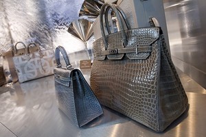 Hermes là loại túi xách ưa thích của các hãng cầm đồ hàng xa xỉ. Ảnh: AFP