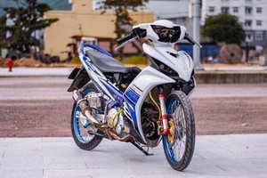 Bản độ cố tình để khuyết phần đèn pha.Ảnh: Hoàng Nhõ.