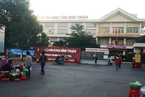 Nhiều năm qua, nhân viên Bệnh viện Đa khoa Bình Thuận đã liên tiếp gửi đơn tố cáo sai phạm trong lãnh đạo và quản lý Bệnh viện. Ảnh: N.T