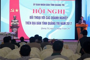 Hội nghị đối thoại với doanh nghiệp do UBND tỉnh Quảng Trị tổ chức.