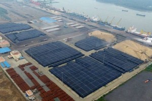 Kho nhôm khổng lồ 500.000 tấn tại Vũng Tàu.Ảnh: WSJ