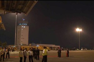 Nổ trạm biển áp, sân bay Tân Sơn Nhất mất điện 40 phút