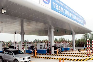 Cao tốc Long Thành đổi cách thu phí bằng thẻ thông minh