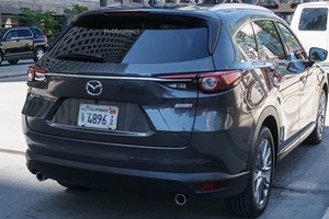 Thiết kế phía sau của Mazda CX-8. Ảnh:Autoevolution.