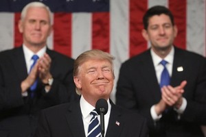 Ông Donald Trump phát biểu trước lưỡng viện quốc hội Mỹ ngày 28/2. Ảnh:AFP.