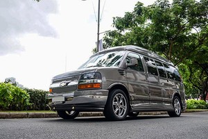 Mẫu xe van kích thước lớn rao bán tại Sài Gòn.