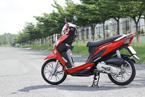 Kymco Candy Hi 50 - đối thủ mới của SYM Elite 50 tại Việt Nam.