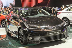 Altis 2017 giá tới 936 triệu - nâng cấp để đấu Mazda3 tại Việt Nam