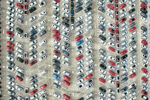 Bãi đỗ ôtô nghìn chỗ của những tài xế 'kỷ luật thép'