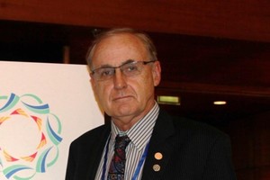 Giám đốc Điều hành Ban Thư ký Diễn đàn Hợp tác Kinh tế châu Á - Thái Bình Dương (APEC) - TS. ALAN BOLLARD