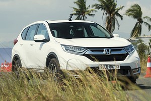 Cuộc chiến SUV giá một tỷ tại Việt Nam - xe Nhật áp đảo