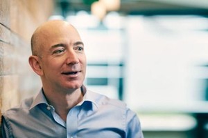 Jeff Bezos là người kiếm tiền giỏi nhất thế giới năm qua. Ảnh:Forbes