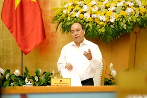 Thủ tướng Nguyễn Xuân Phúc phát biểu kết luận phiên họp Chính phủ thường kỳ tháng 3/2018. Ảnh: VGP/Quang Hiếu