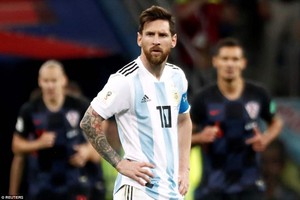 Argentina 0-3 Croatia: Argentina tệ nhất nhiều năm qua, Messi như 'vật thể lạ'