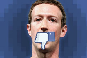 Một hình ảnh phản đối Mark Zuckerberg sau hàng loạt bê bối của Facebook.
