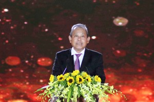 Phó Thủ tướng Trương Hòa Bình phát biểu tại buổi lễ. Ảnh VGP/Mạnh Hùng