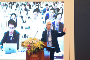 Jacques Morisset, Chuyên gia kinh tế trưởng, Ngân hàng Thế giới tại Việt Nam phát biểu tại Diễn đàn Cải cách và Phát triển (VRDF) 2020. Ảnh: Đức Thanh