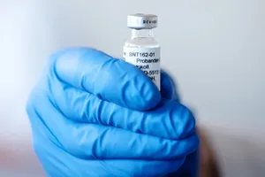 Pfizer nộp đơn xin phê duyệt vắc xin Covid-19 ở châu Âu