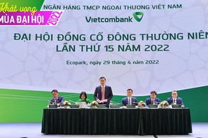 ĐHĐCĐ 2022 Vietcombank (VCB): Sẽ nhận chuyển giao một tổ chức tín dụng yếu kém