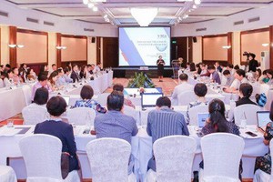 Bà Nguyễn Thị Cúc, Chủ tịch VTCA trình bày quan điểm tại Hội thảo