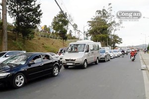 Lâm Đồng yêu cầu làm rõ có hay không việc “bảo kê” trông giữ xe