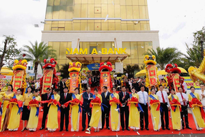 Nam A Bank Cần Thơ khai trương trụ sở mới 