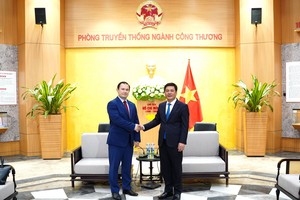 Bộ trưởng Nguyễn Hồng Diên tiếp Tổng giám đốc Công ty Zarubezhneft EP Vietnam.