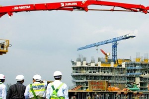 Cổ phiếu HBC của Hòa Bình bị hạn chế giao dịch, chỉ được giao dịch phiên chiều từ ngày 23/5