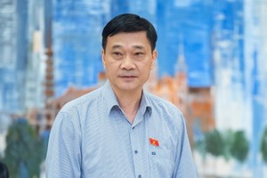 Chủ nhiệm Uỷ ban Kinh tế Vũ Hồng Thanh phát biểu tại phiên họp