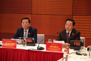 Phó Thủ tướng Trần Hồng Hà phát biểu thảo luận tại tổ - Ảnh: VGP/Thu Giang