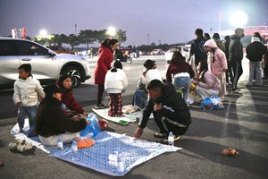 Trước giờ G: Người Hà Nội “đứng ngồi không yên” chờ concert pháo hoa quốc gia tại Mỹ Đình 