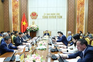 Ủy viên Trung ương Đảng, Phó Bí thư Tỉnh ủy, Chủ tịch UBND tỉnh Hưng Yên Phạm Quang Ngọc chủ trì phiên họp.