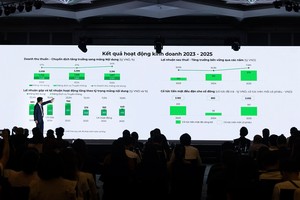 Ông Phan Đăng Hưng, Giám đốc Chiến lược và Phát triển DatVietVAC trình bày tại roadshow tại Hà Nội.