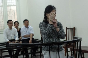 Mỗi lần đem thế chấp, Hợi đều khẳng định với họ đó là bộ giấy tờ gốc để chiếm lòng tin