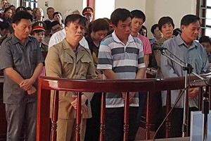 Các bị cáo tại tòa