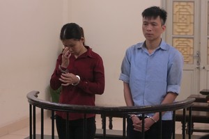 Hai bị cáo Thiện và Hồng.