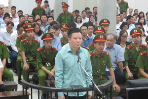 Bị cáo Hà Văn Thắm.