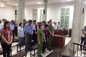 Các bị cáo tại tòa.