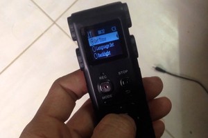 Nạn nhân nộp băng ghi âm tố nhà ngoại cảm lừa đảo... chạy việc làm 