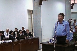 Hà Văn Thắm làm chứng trong phiên tòa xét xử ông Đinh La Thăng