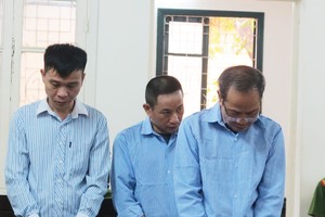 Các bị cáo tại tòa.